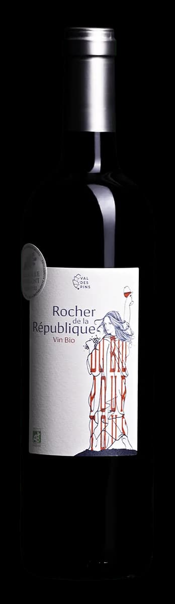 Bouteille de Le Rocher de la République Rouge — VAL DES PINS, vin rouge