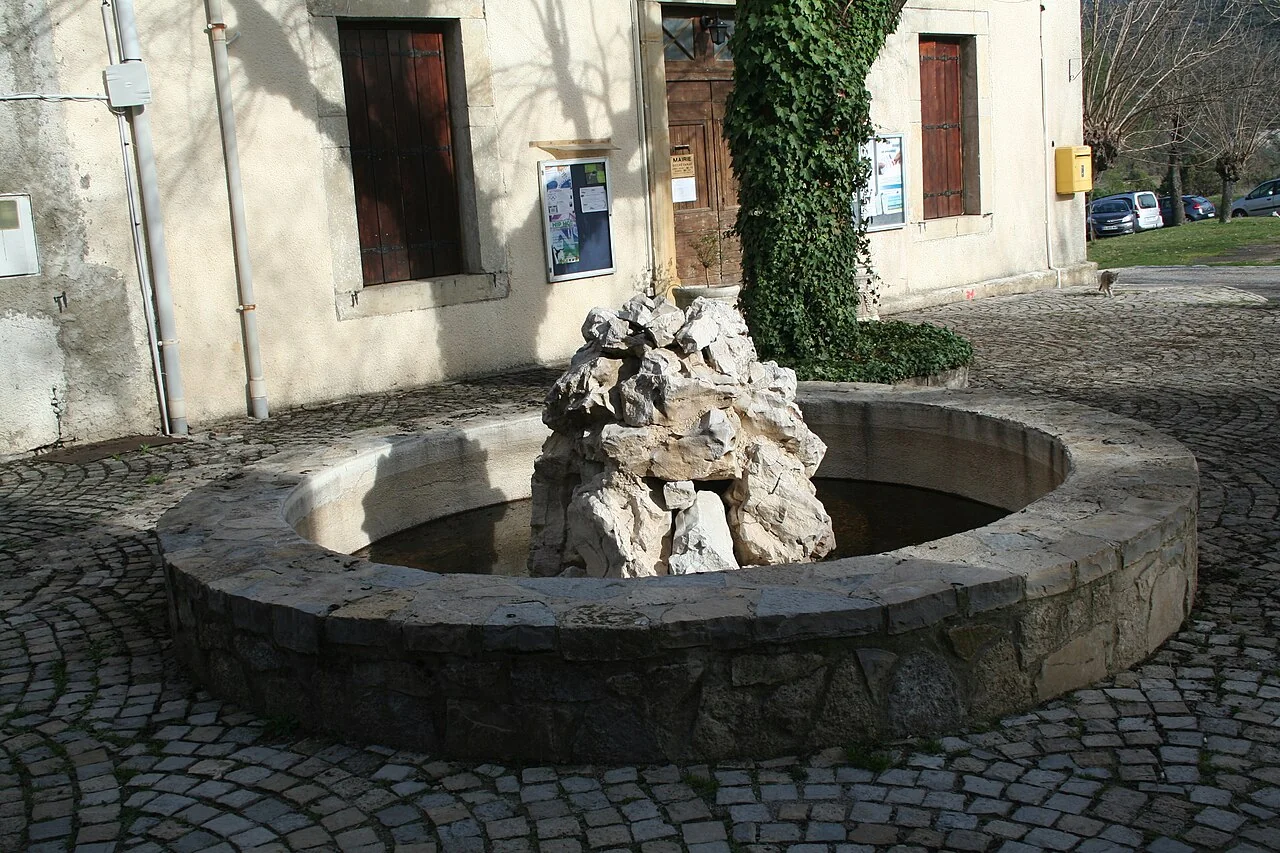 Montoulieu — File:Montoulieu (34) bassin.JPG